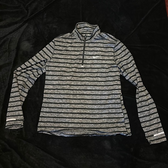 Nike running dry fit long sleeve soft shirt L - Picture 1 of 4